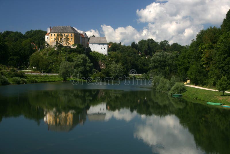 OzaljSchloss, Kroatien stockfoto. Bild von anziehung 96395216