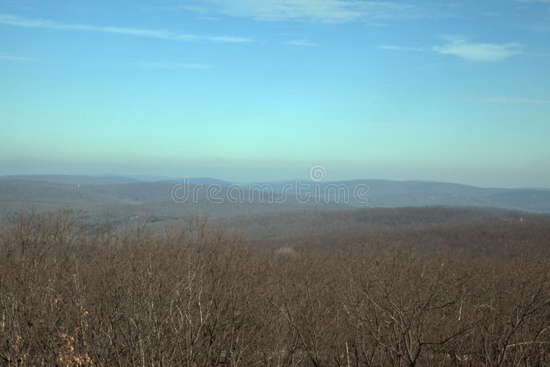 Ozark Mountains im Winter stockfoto. Bild von amerika 48227352