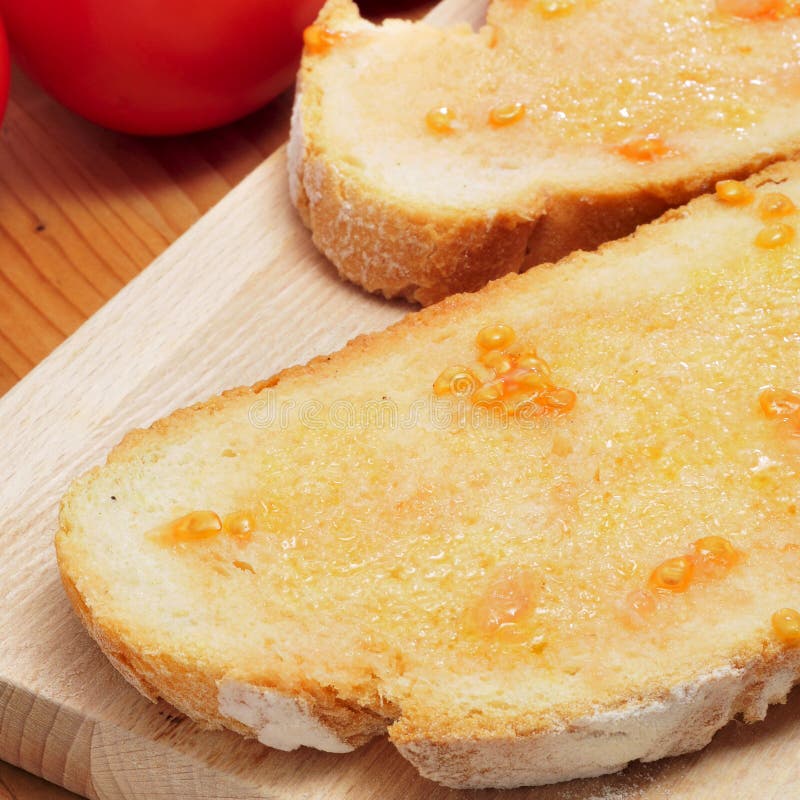 PA-amb Tomaquet, Brot Mit Der Tomate, Typisch Von Katalonien, Spanien ...