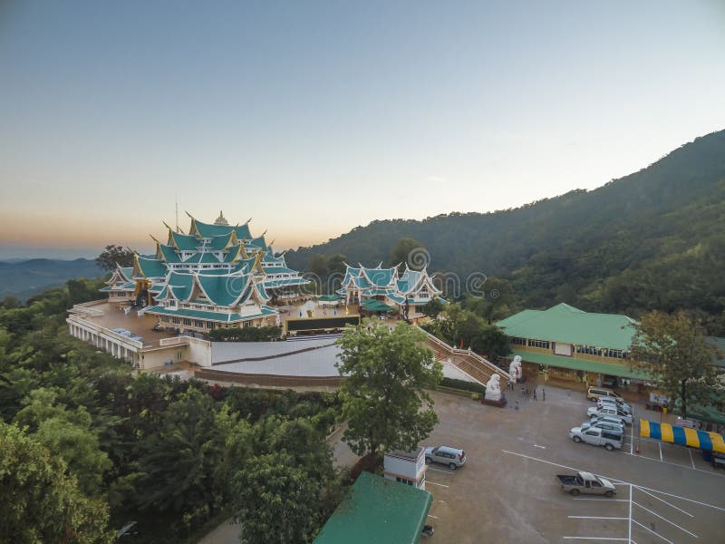 Arquitetura Da Cidade De Udon Thani Do Telhado Foto de Stock - Imagem