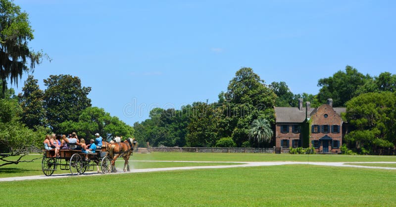 Paardengetrokken wagens in Middleton Place is een plantage