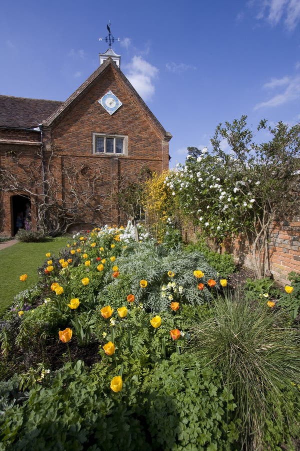 Packwood House stock image. Image of house, season, lawn 9190637