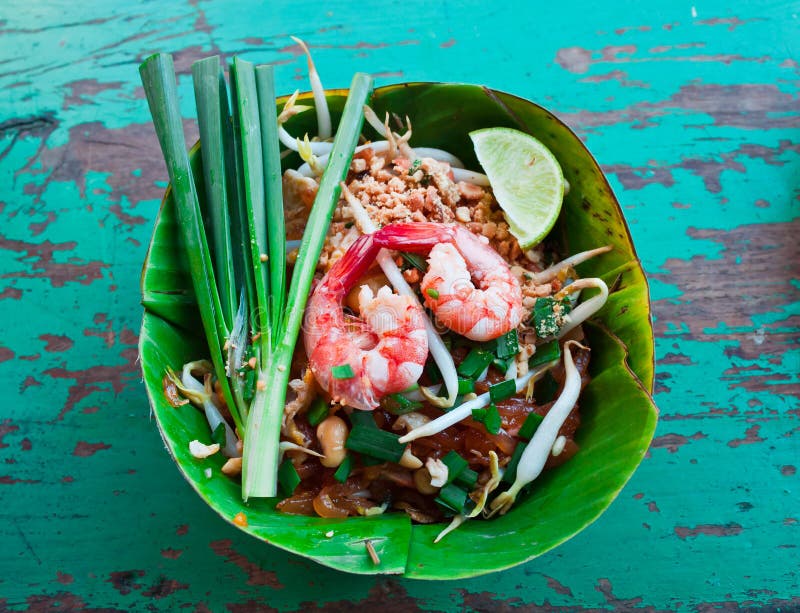 Pad thai in banana leaf stock photo. Image of stir, noodles 22242120
