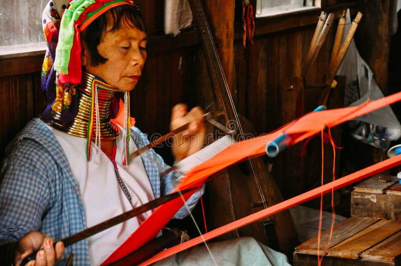 padaung-tribe-long-neck-lady-of-inle-lake-editorial-stock-photo