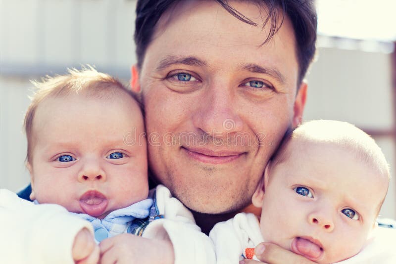 Maglietta Papà Orso Dei Gemelli | Design Retrò Vintage | Regalo Per Padri Con Figli Gemelli | Cotone Comfort - Foto 12