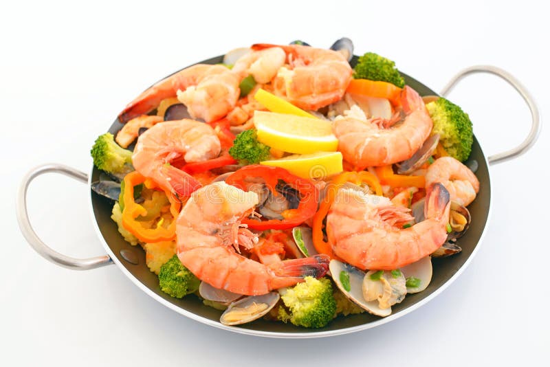 Paella deliciosa en cacerola fotos de archivo libres de regalías Paella deliciosa en cacerola fotos de archivo libres de regalías