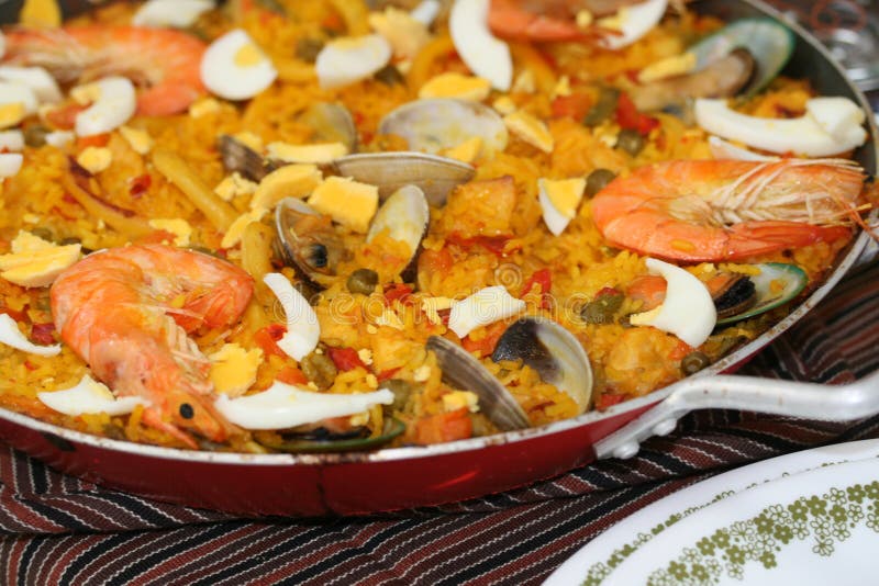 Paella Español De Los Mariscos Foto de archivo Imagen de tradicional