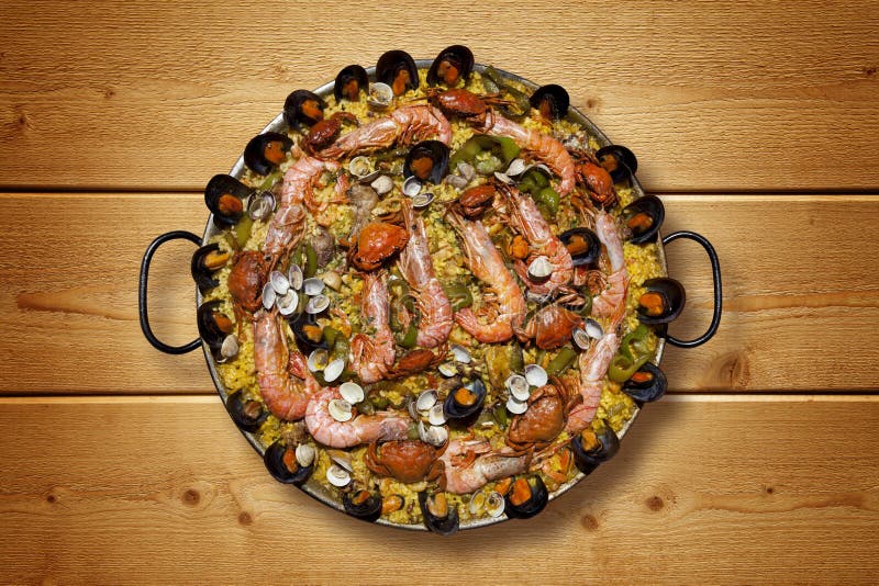 Paella Tradicional De Los Mariscos Imagen de archivo Imagen de