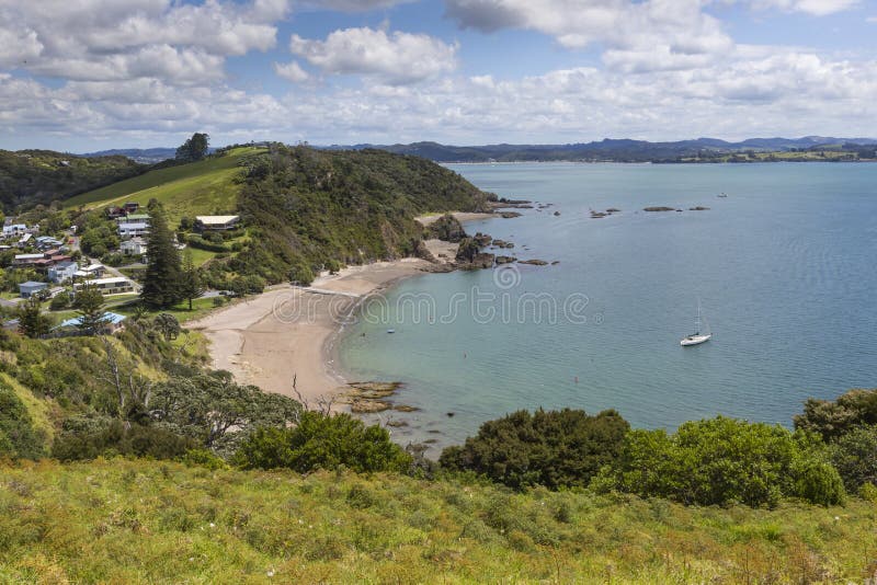 Paesaggio da Russell vicino a Paihia, baia delle isole, Nuova Zelanda fotografie stock libere da diritti Paesaggio da Russell vicino a Paihia, baia delle isole, Nuova Zelanda fotografie stock libere da diritti