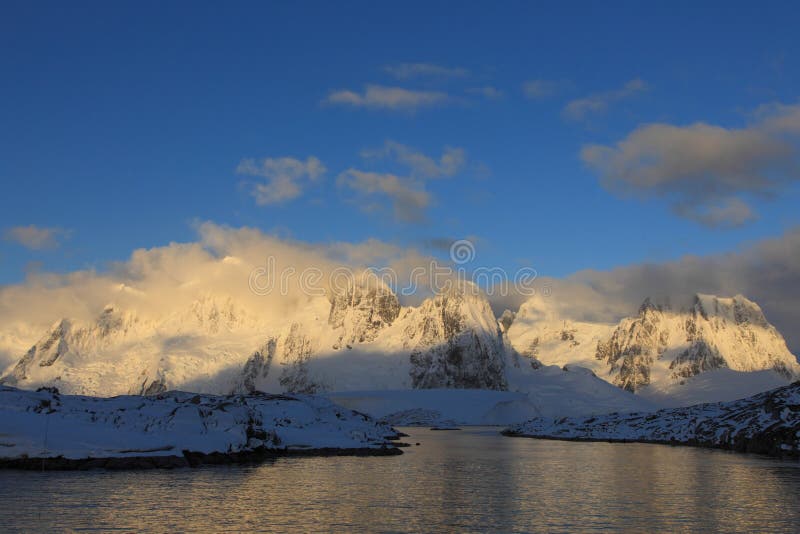 Paesaggio dell'Antartide fotografie stock libere da diritti Paesaggio dell'Antartide fotografie stock libere da diritti