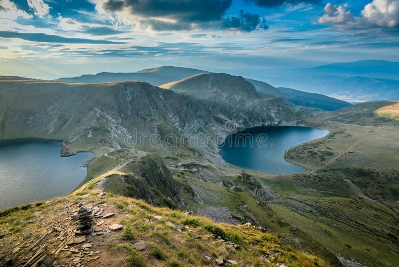 Paesaggio delle montagne della Bulgaria fotografia stock libera da diritti Paesaggio delle montagne della Bulgaria fotografia stock libera da diritti
