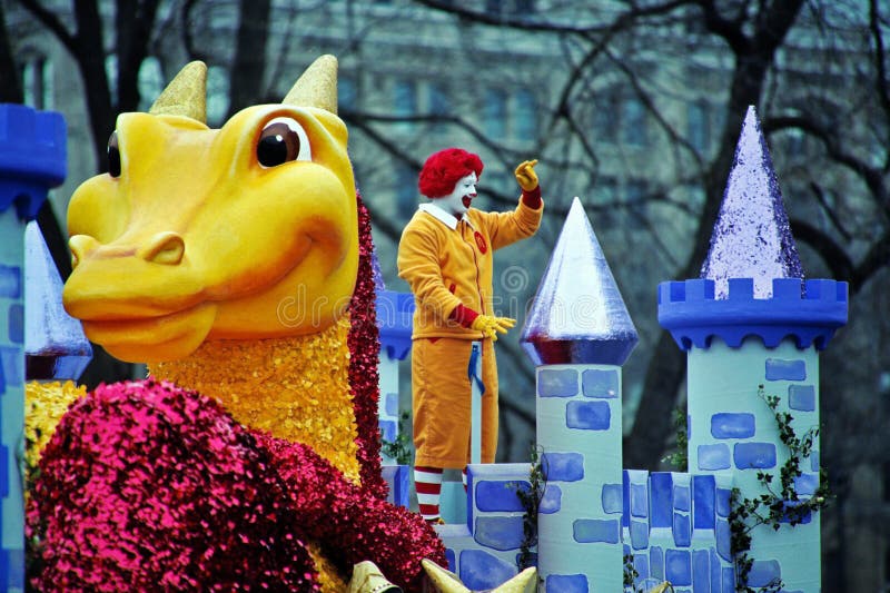 Pagliaccio in castello alla parata di Toronto il Babbo Natale immagine stock