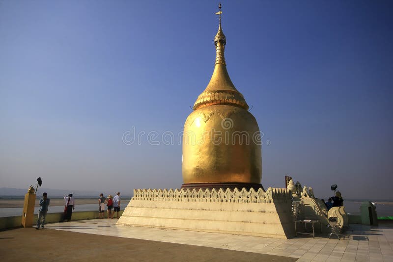 Pagoda di Bupaya nella città di Bagan immagine stock libera da diritti Pagoda di Bupaya nella città di Bagan immagine stock libera da diritti