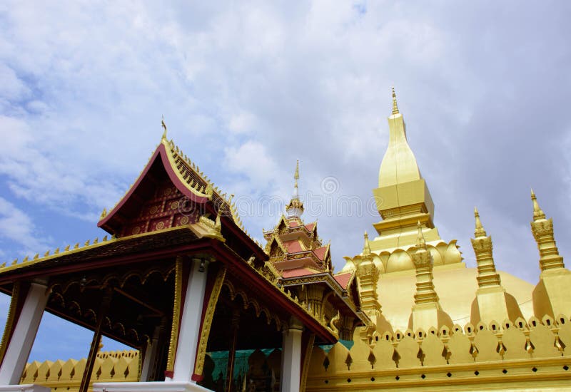 Pagoda dorato nel Laos immagine stock libera da diritti Pagoda dorato nel Laos immagine stock libera da diritti
