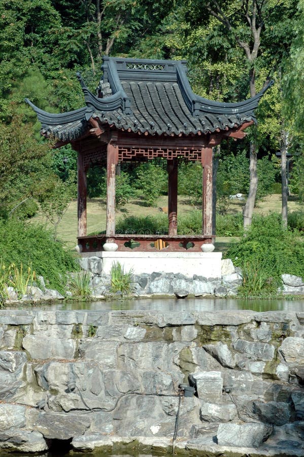 Pagoda no parque da cidade de Shaoxing fotografia de stock Pagoda no parque da cidade de Shaoxing fotografia de stock