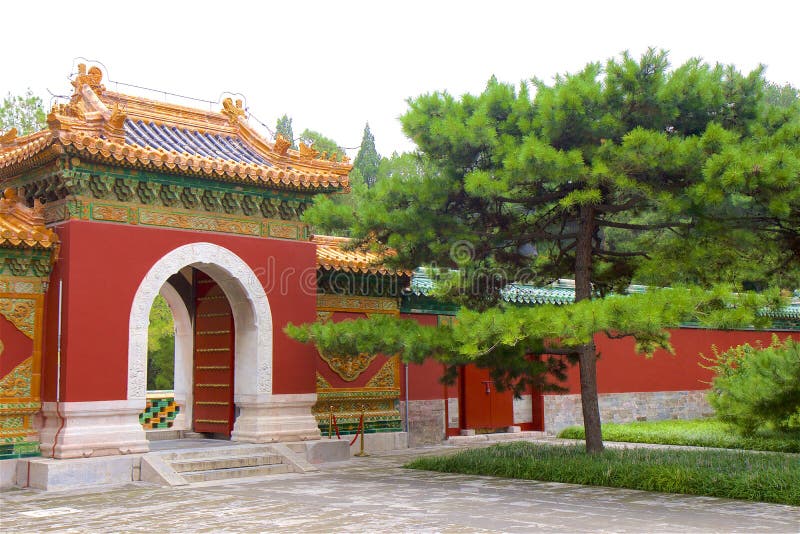 Pagodas nel parco beihai, Pechino immagine stock libera da diritti