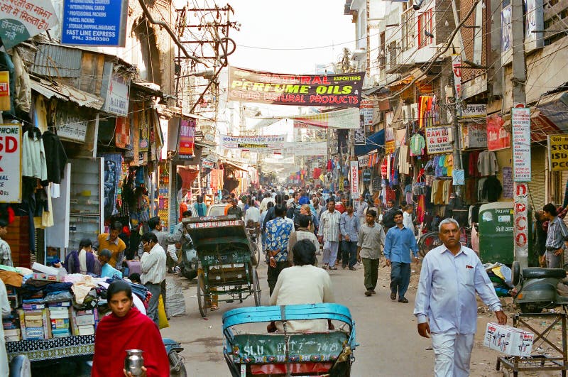 Paharganj, il bazar principale di Nuova Delhi, India
