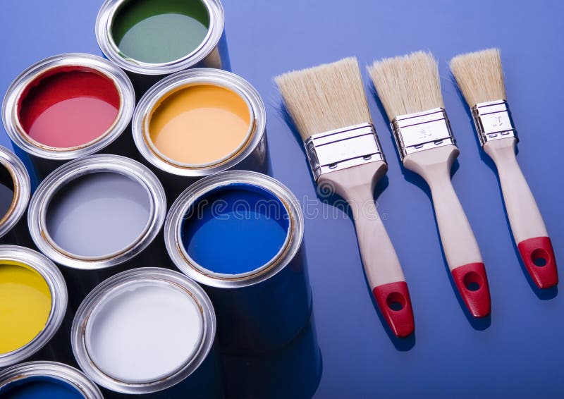 Artist paint brushes and paint cans Stock Photo by ©billiondigital 154674734