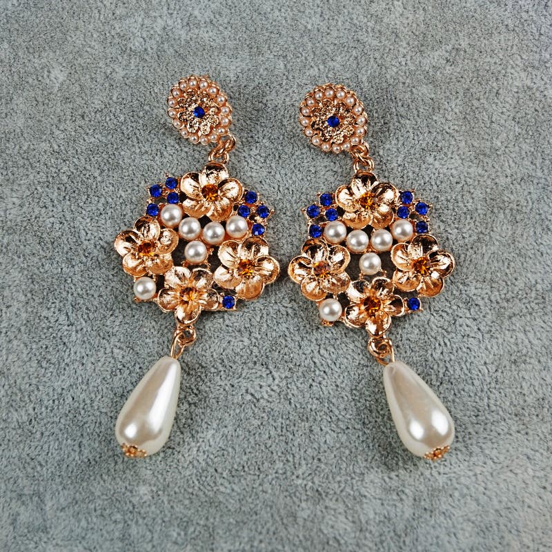 Pair of vintage earrings stock image. Image of elegance 79990991
