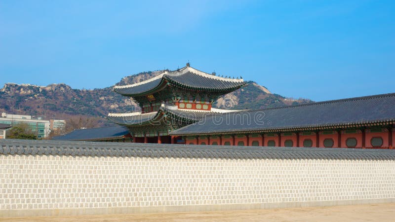 Paisagem bonita da História de Coreia do palácio de Kyongbok fotografia de stock Paisagem bonita da História de Coreia do palácio de Kyongbok fotografia de stock