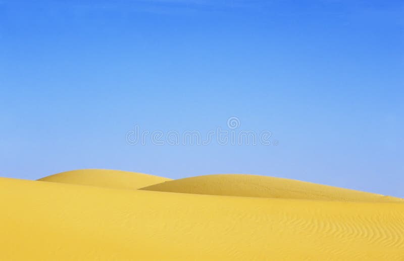 Deserto Em Um Fundo De Céu Azul Deserto Em Turnê Areia Movediça Foto E  Imagem Para Download Gratuito - Pngtree