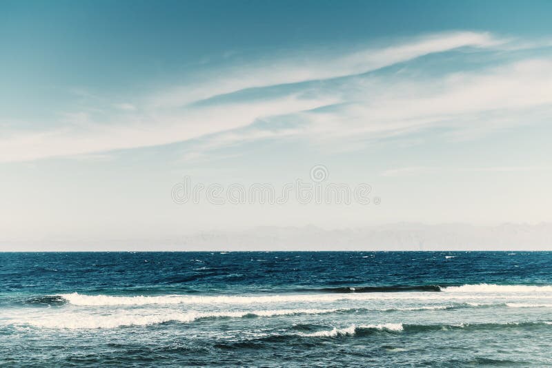 Paisagem do ver?o com mar imagens de stock Paisagem do ver?o com mar imagens de stock