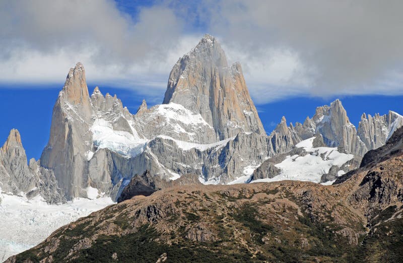 Paisagem glacial da montanha no Patagonia imagens de stock Paisagem glacial da montanha no Patagonia imagens de stock