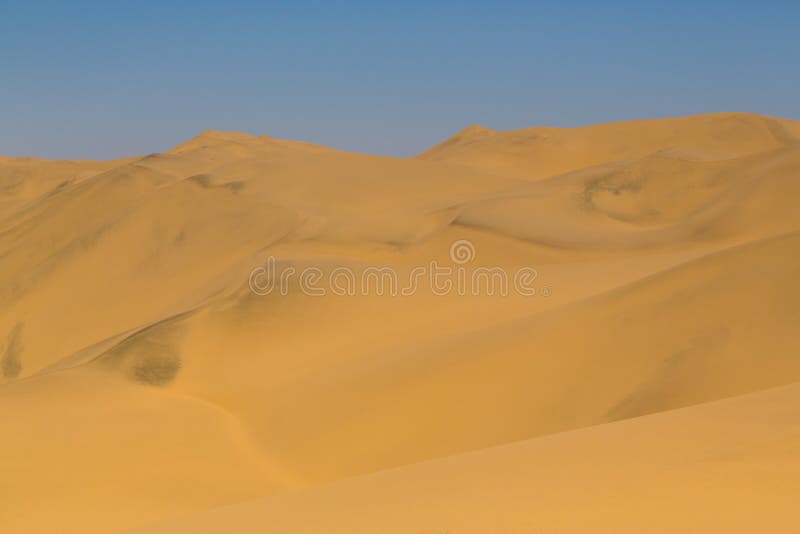 Paisaje de la duna de arena en el desierto de Namib imagen de archivo Paisaje de la duna de arena en el desierto de Namib imagen de archivo