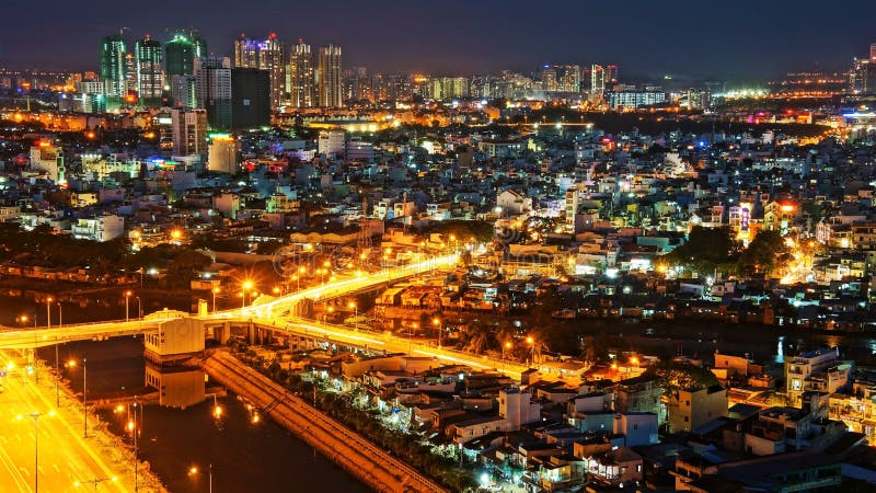 Paisaje de la noche de la impresión de la ciudad de Asia