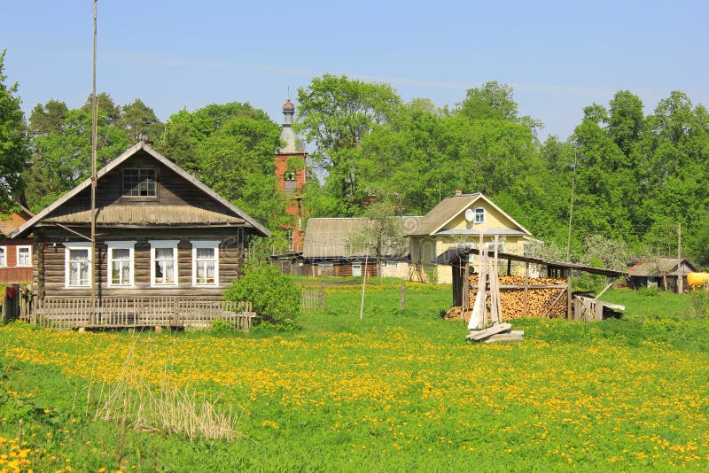 Paisaje De La Primavera, Rusia Foto de archivo - Imagen de nube