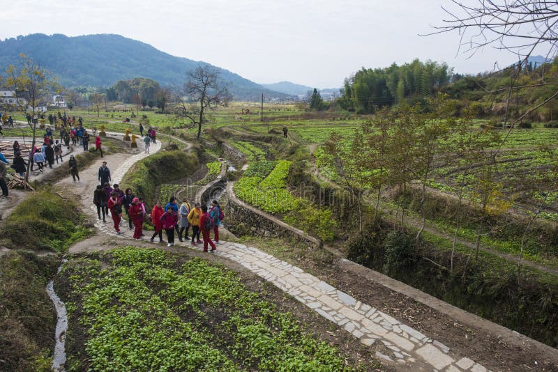 Paisaje del otoño del pueblo del hongcun, condado yixian, huangshan, Anhui fotos de archivo libres de regalías Paisaje del otoño del pueblo del hongcun, condado yixian, huangshan, Anhui fotos de archivo libres de regalías