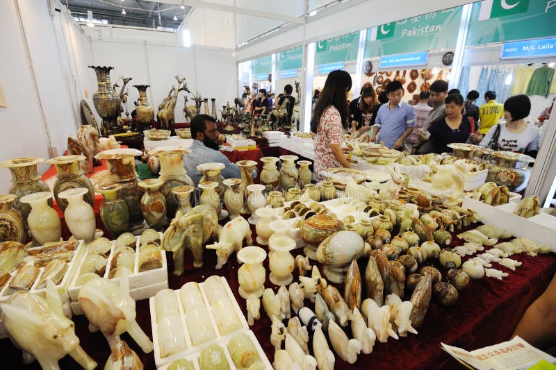 Pakistan crafts store editorial photo. Image of column 27567826