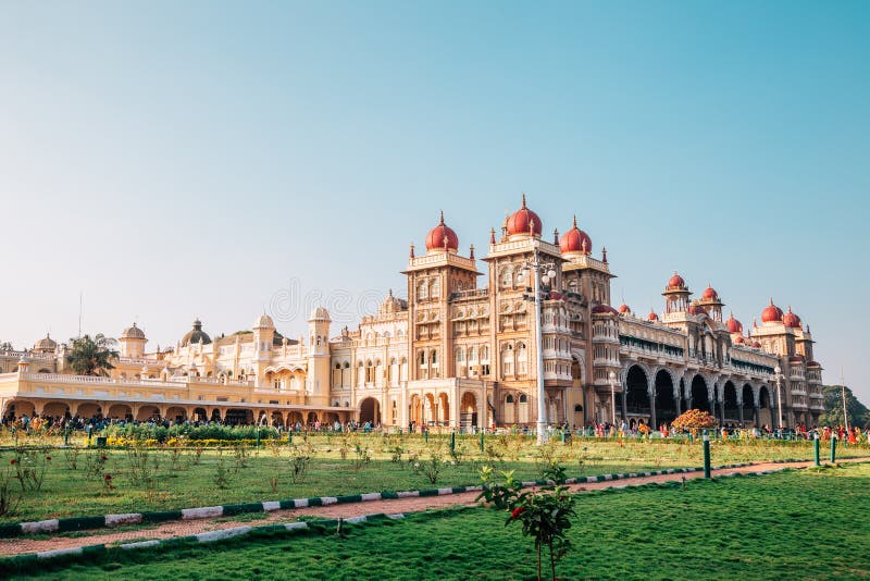 Palacio de Mysore en Mysore, la India fotografía de archivo libre de regalías Palacio de Mysore en Mysore, la India fotografía de archivo libre de regalías