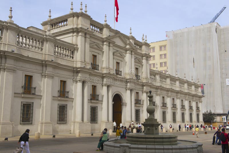 Palacio presidencial de Moneda del La en Santiago, Chile imagen de archivo libre de regalías Palacio presidencial de Moneda del La en Santiago, Chile imagen de archivo libre de regalías