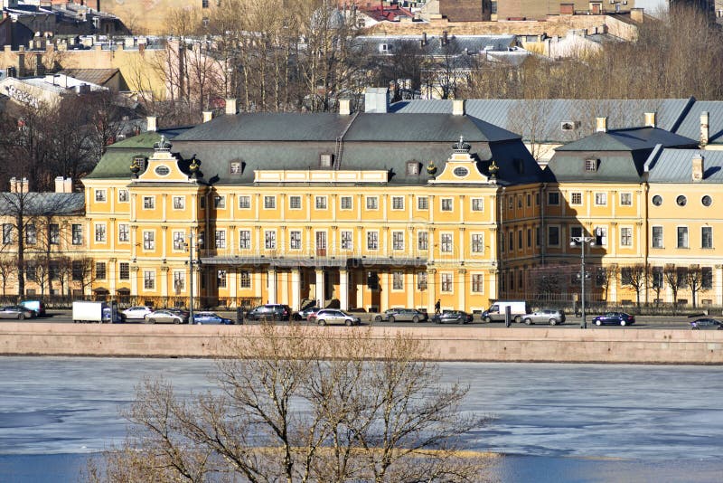 Palais de Menshikov à St Petersburg, Russie photographie stock Palais de Menshikov à St Petersburg, Russie photographie stock