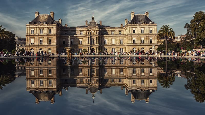 Palais du Luxembourg à Paris photographie stock libre de droits Palais du Luxembourg à Paris photographie stock libre de droits