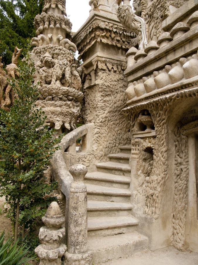 Palais idéal dans Hauterives, Drome, France photos libres de droits Palais idéal dans Hauterives, Drome, France photos libres de droits