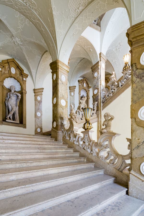 Palast Salzburgs Residenz in Salzburg, Österreich lizenzfreie stockfotos Palast Salzburgs Residenz in Salzburg, Österreich lizenzfreie stockfotos