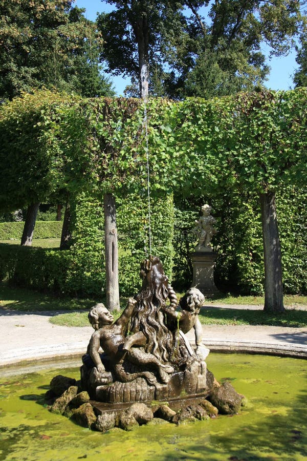 Palast Und GerichtsGarten Veitshoechheim Stockfoto Bild