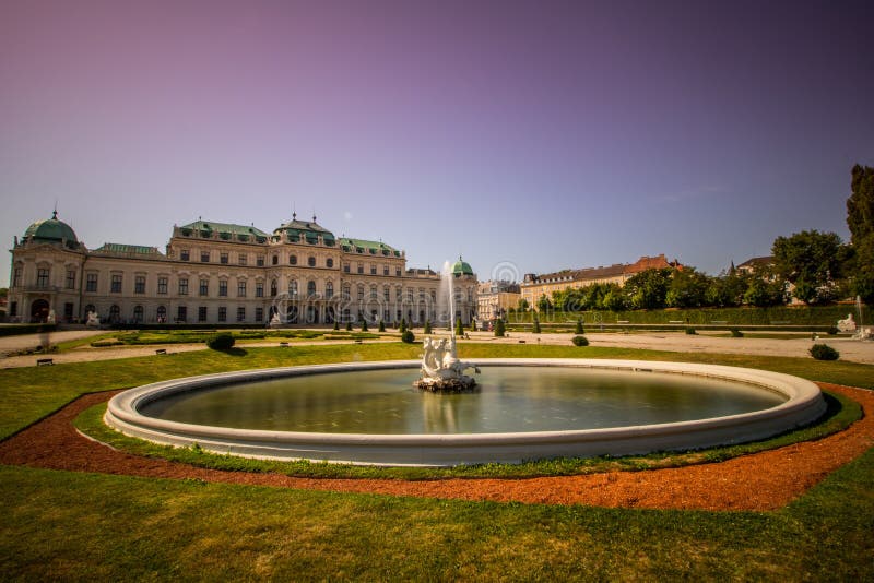 Palastgarten von Belvedere in Wien, Österreich lizenzfreie stockfotos Palastgarten von Belvedere in Wien, Österreich lizenzfreie stockfotos