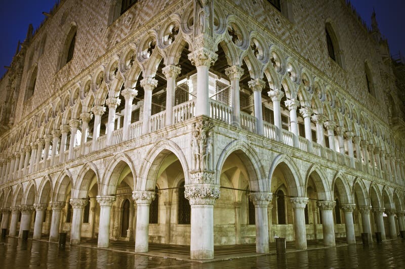Palazzo dei Doges a Venezia immagine stock libera da diritti Palazzo dei Doges a Venezia immagine stock libera da diritti