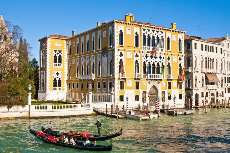 Palazzo di Cavalli Franchetti a Venezia, Italia fotografia stock libera da diritti Palazzo di Cavalli Franchetti a Venezia, Italia fotografia stock libera da diritti