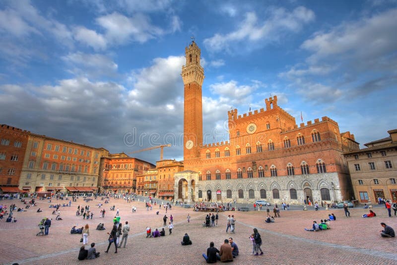 Palazzo Publico at sunset, Siena, Italy