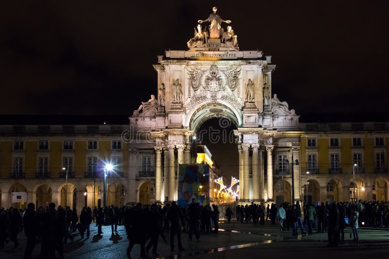 Paleisvierkant of Handelsvierkant bij nacht. Lissabon. Portugal stock fotografie Paleisvierkant of Handelsvierkant bij nacht. Lissabon. Portugal stock fotografie