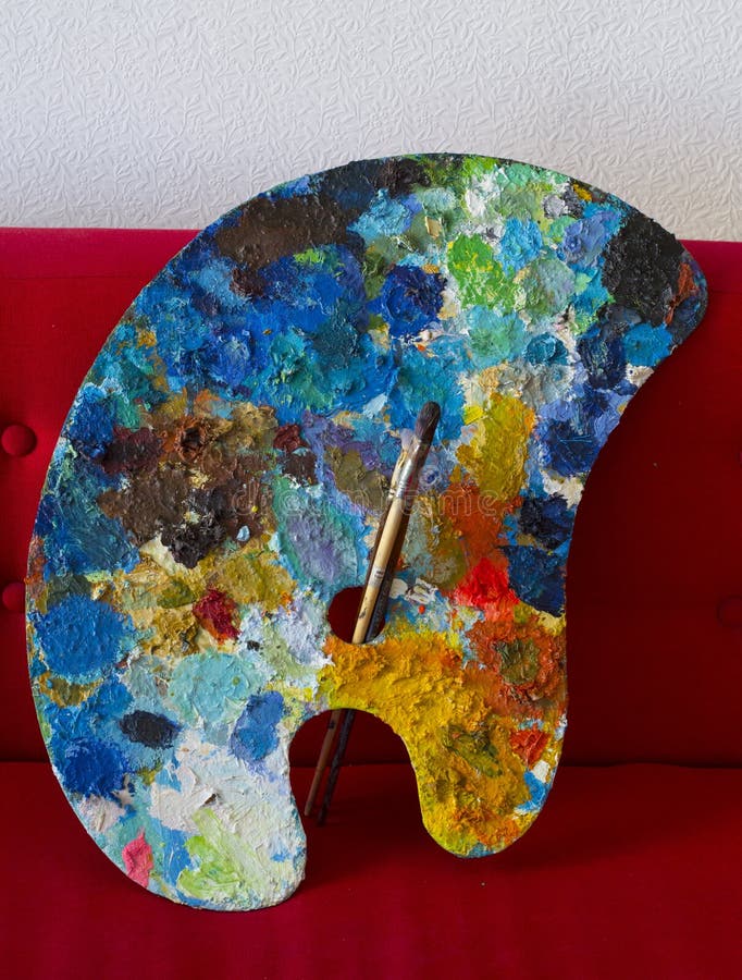 Paletă cu vopsele. tipar abstract pe vopselele de paletă. compoziție decorativă. utilizarea semnelor pentru materiale imprimate
