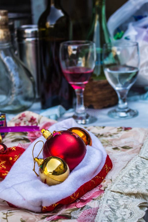 Palla e bevande rosse fotografia stock libera da diritti