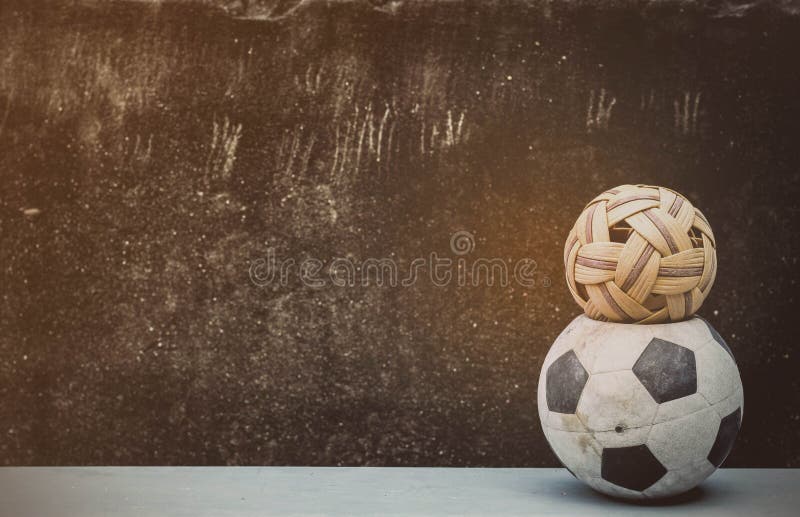 Palla sul di legno immagini stock