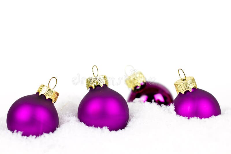 Palle porpora di natale immagini stock libere da diritti Palle porpora di natale immagini stock libere da diritti