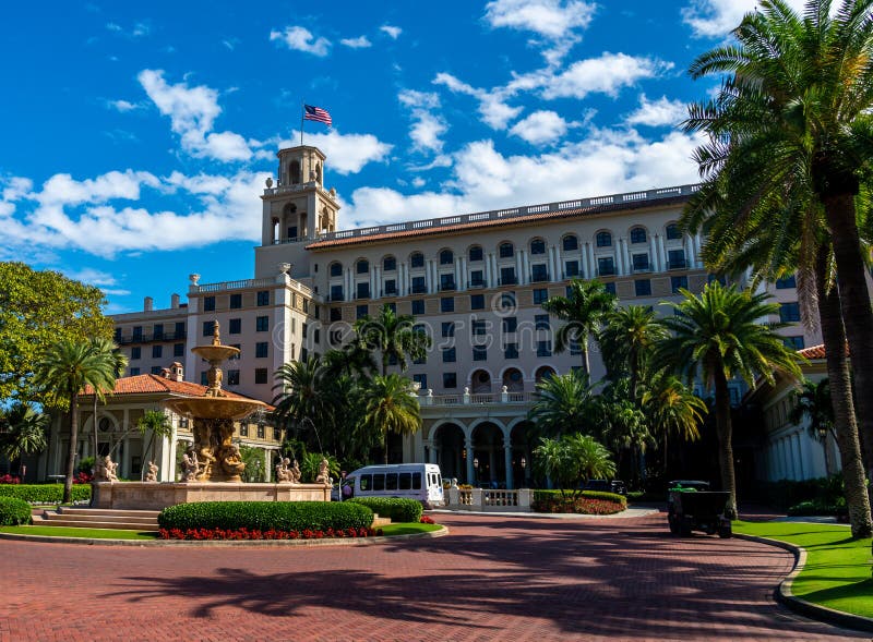 The Breakers Palm Beach Historic Hotel Editorial Photo - Image of plaza ...