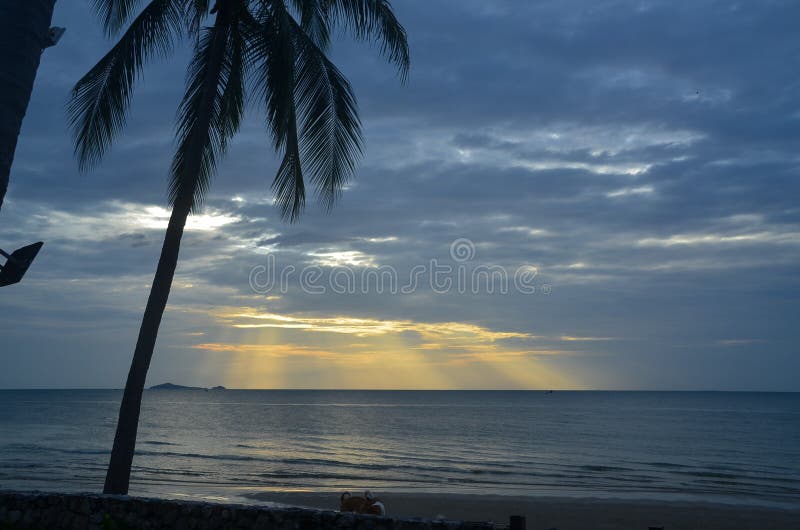 Colourful Sunset Clouds Sunbeams Photos Free And Royalty Free Stock